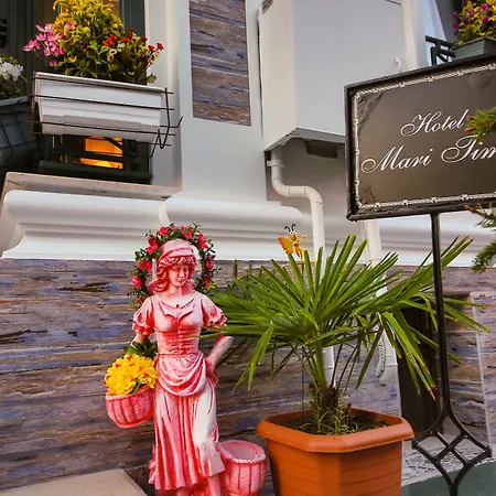 Maritime Hotel